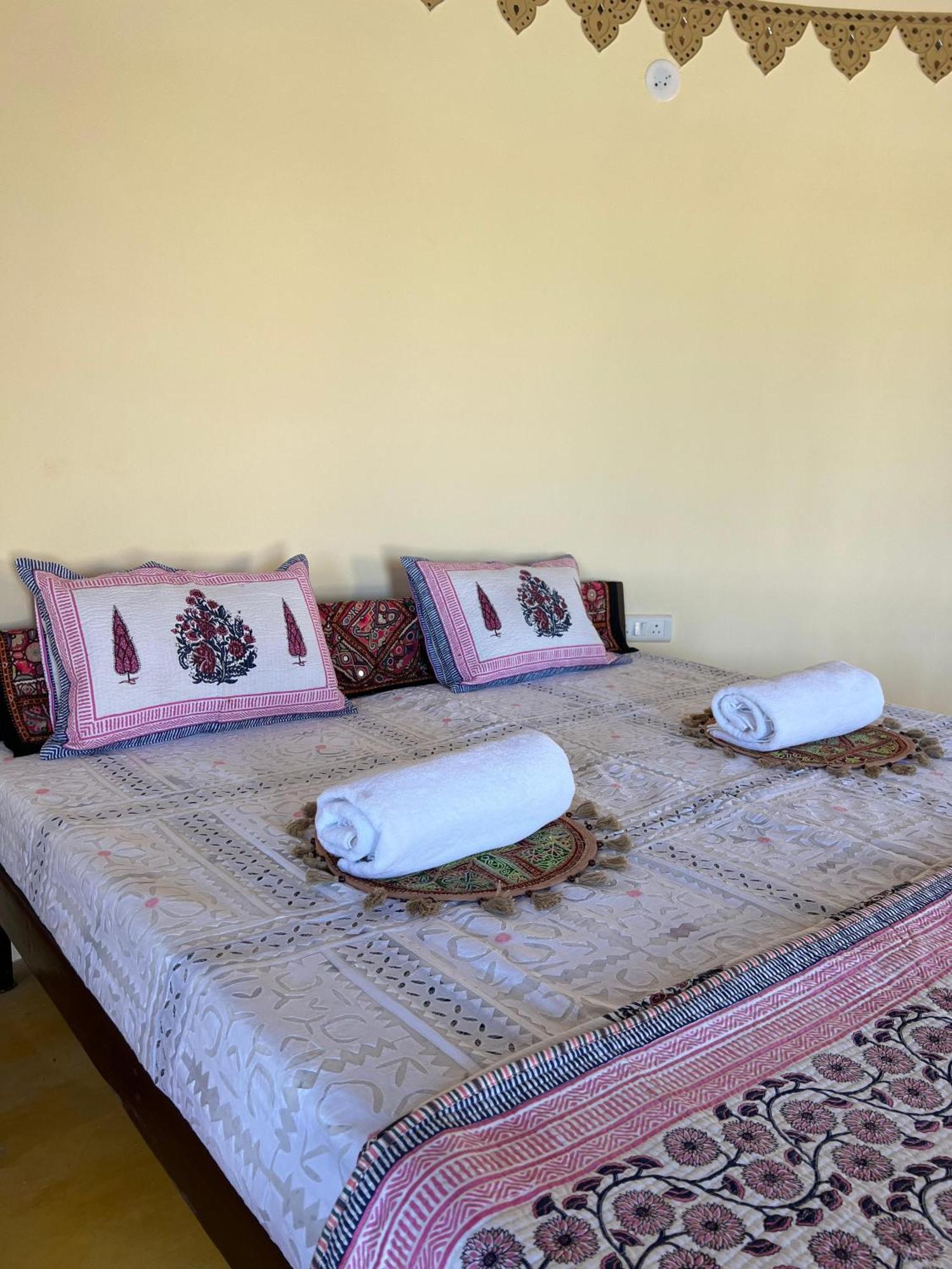 Rann Hellaro Homestay Bhuj Eksteriør bilde